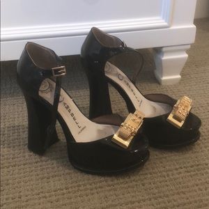 Jeffrey Campbell Black Pumps with Gold Bow